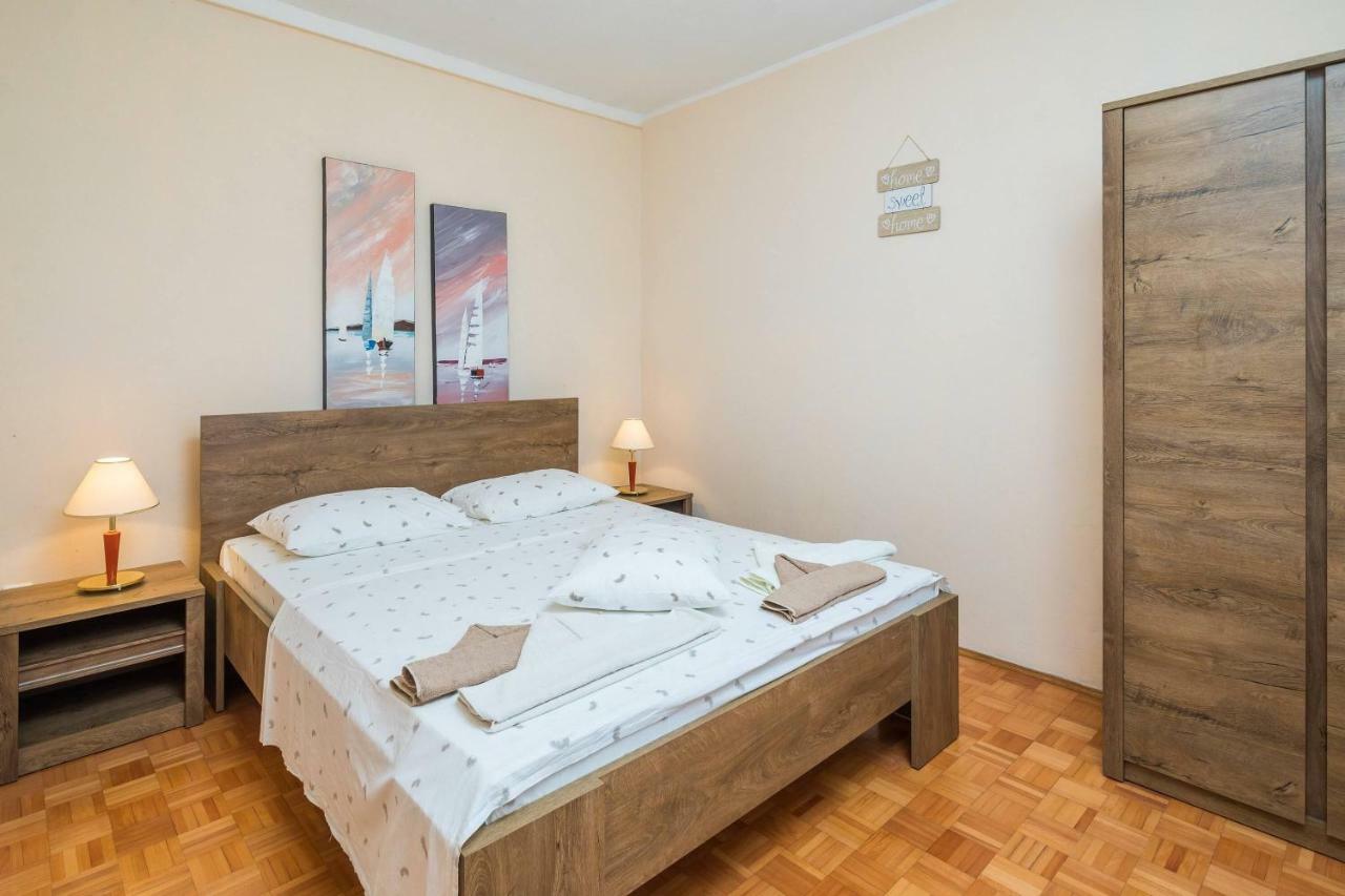 Rogoznicka Oaza 2 Villa Rogoznica  Ngoại thất bức ảnh