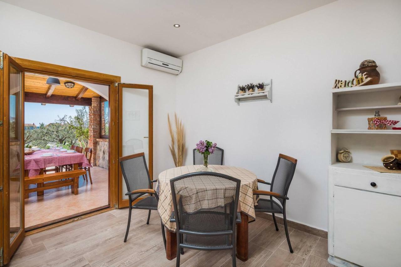 Rogoznicka Oaza 2 Villa Rogoznica  Ngoại thất bức ảnh